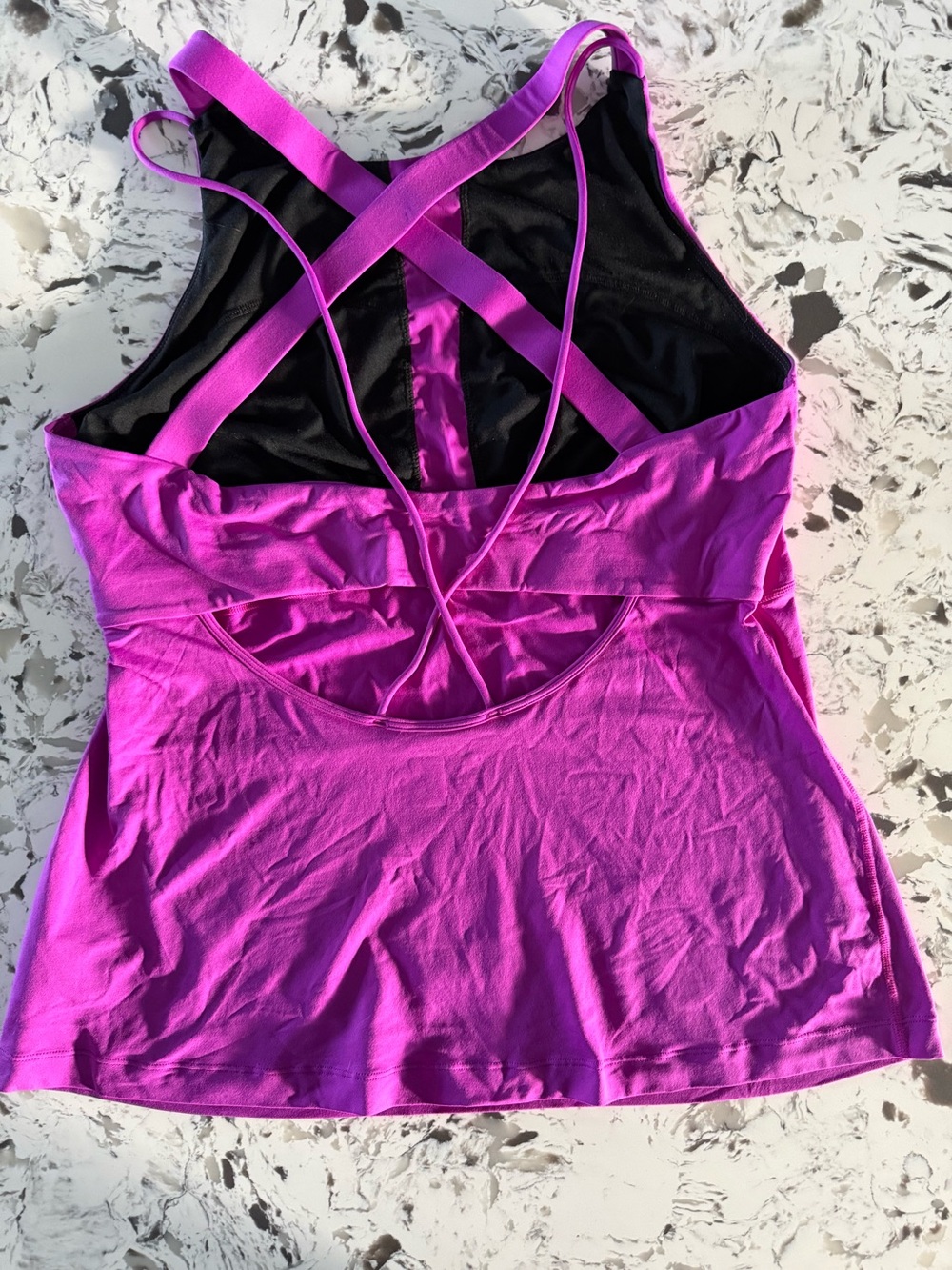 💜 GapFit Strappy Shelf Bra Tank Top - Medium Impact 💜
